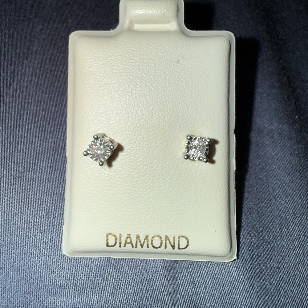Diamond Silver Stud Earrings